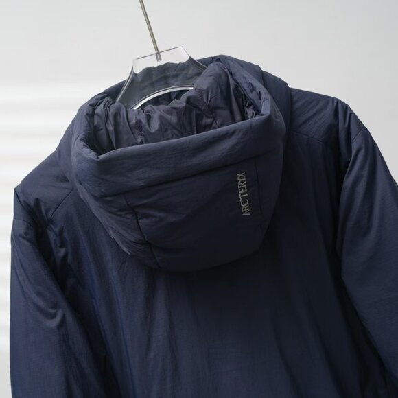 Arc'teryx Navy Blue Lightweight Hooded Jacket - Outdoor & Casual Essential - Picture 3 of 8